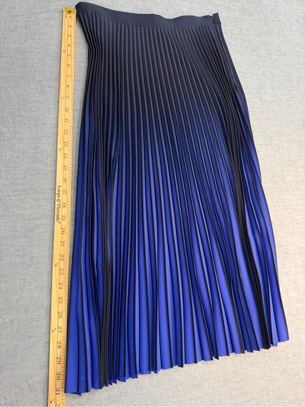 Reiss Navy to Royal Blue Pleated Midi Skirt - Picture 2 of 6